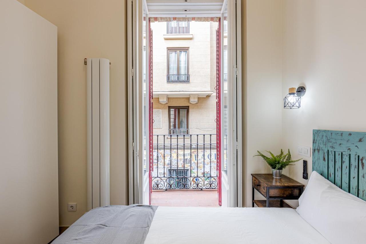 Latina XIII Apartment Madrid Exterior photo